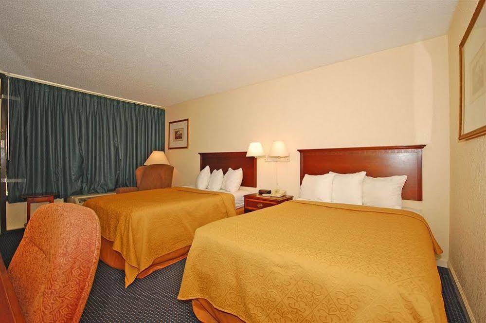 Camden West Inn Extérieur photo